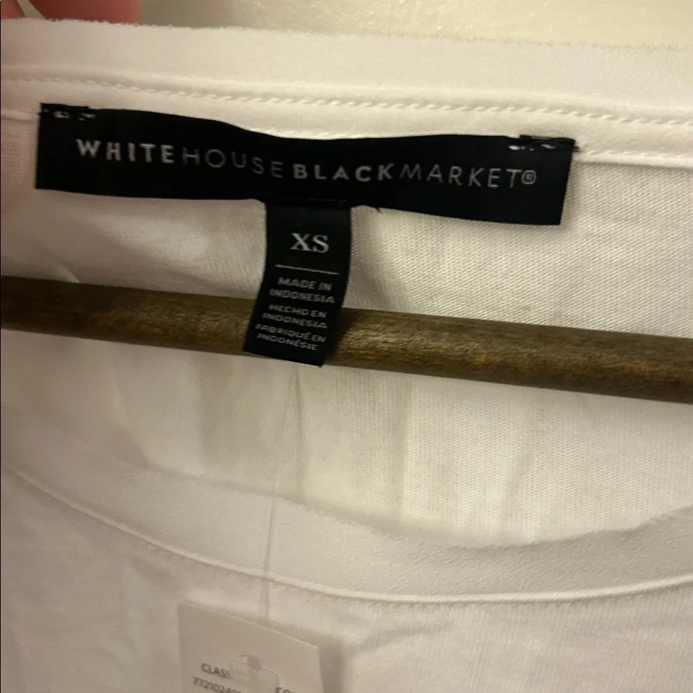 White House Black Market White Short Sleeve Twist Tee Size XS NWT - Picture 4 of 5